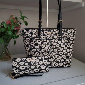 Michael kors handbag and wallet set in Animal print
